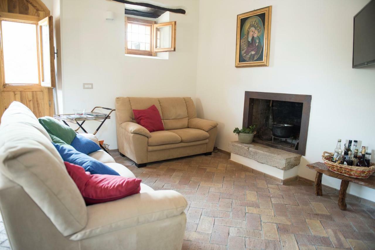 B&B Rifugio Tra Gli Ulivi 캄파냐 외부 사진