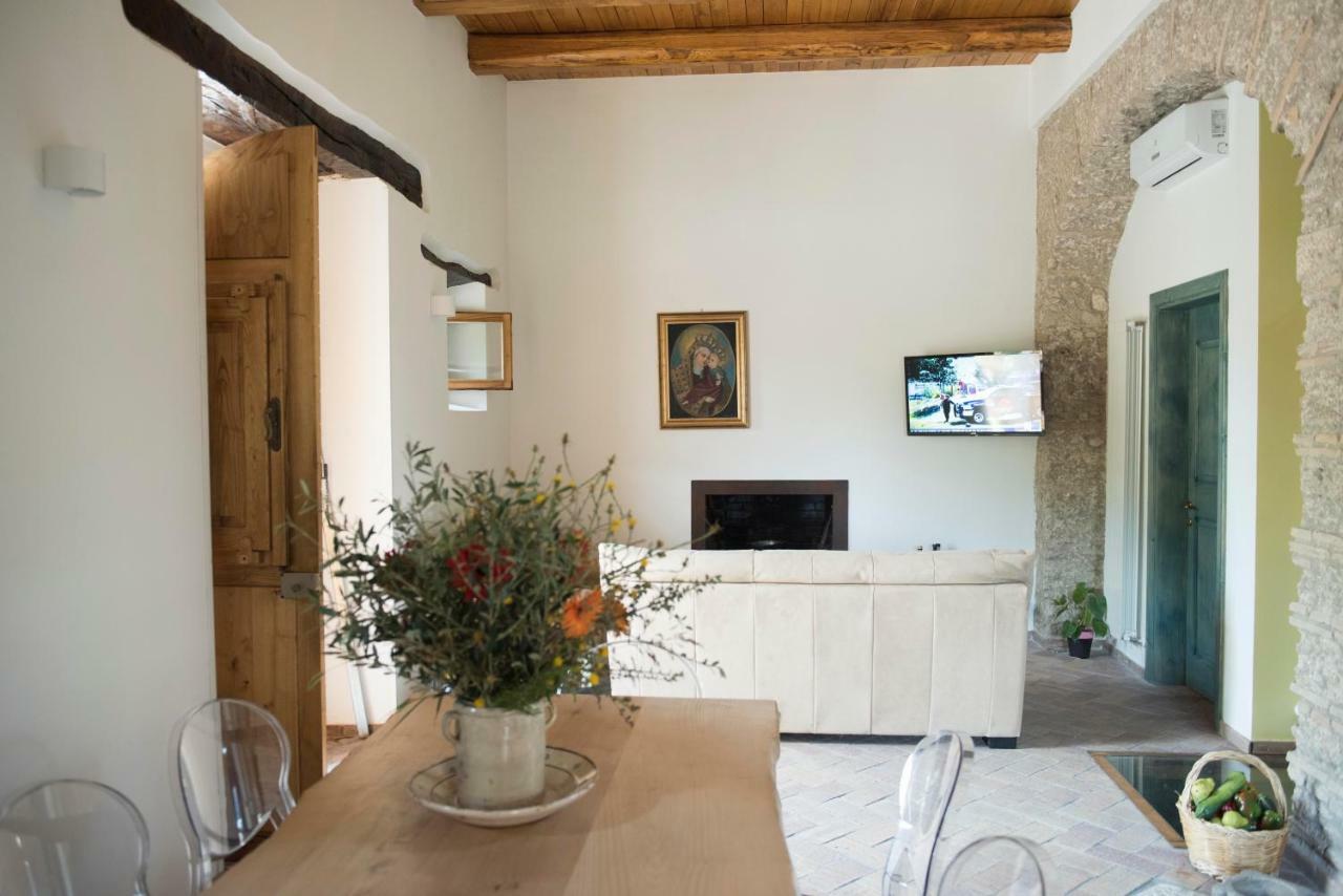 B&B Rifugio Tra Gli Ulivi 캄파냐 외부 사진