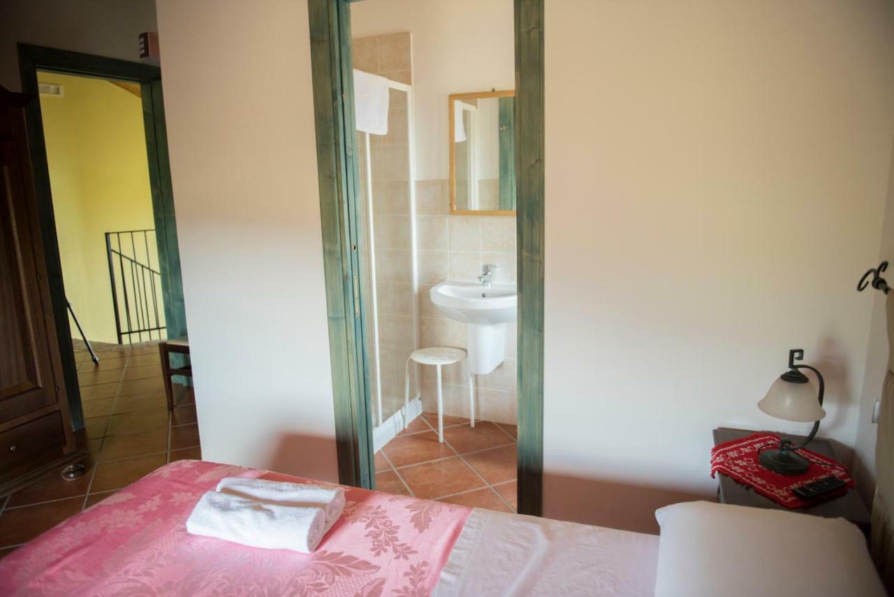 B&B Rifugio Tra Gli Ulivi 캄파냐 외부 사진