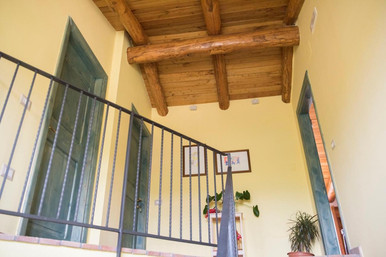 B&B Rifugio Tra Gli Ulivi 캄파냐 외부 사진